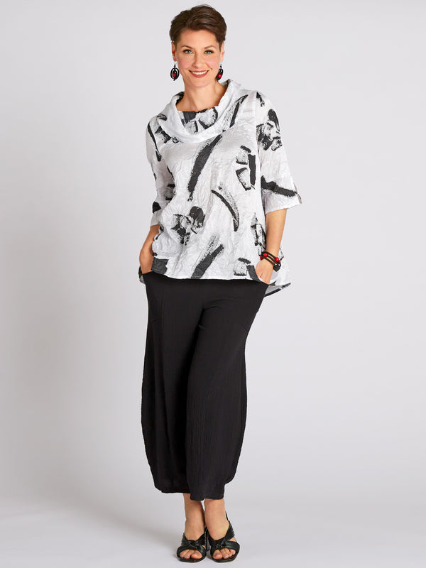 Black Ink Airflow Tunic Outfit