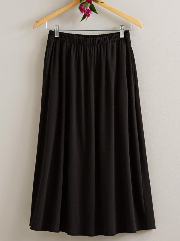 Beyond Basic Midi Pocket Skirt